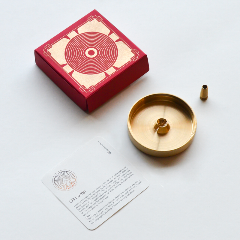 Light | Oil Lamp | Brass